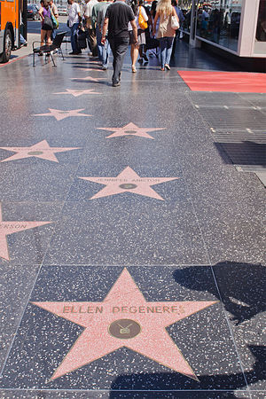 Hollywood Walk of Fame (7960322318).jpg